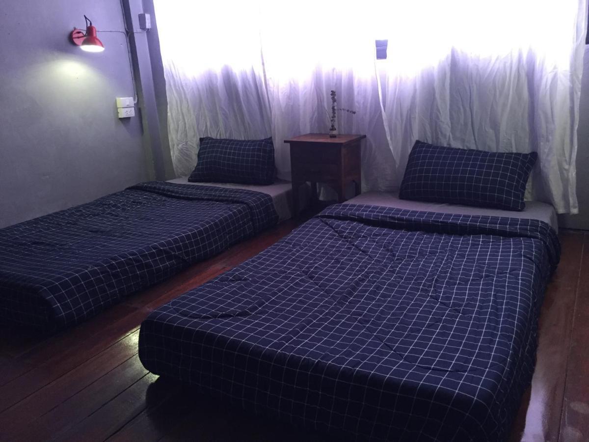 Hong Hostel Bangkok Bagian luar foto